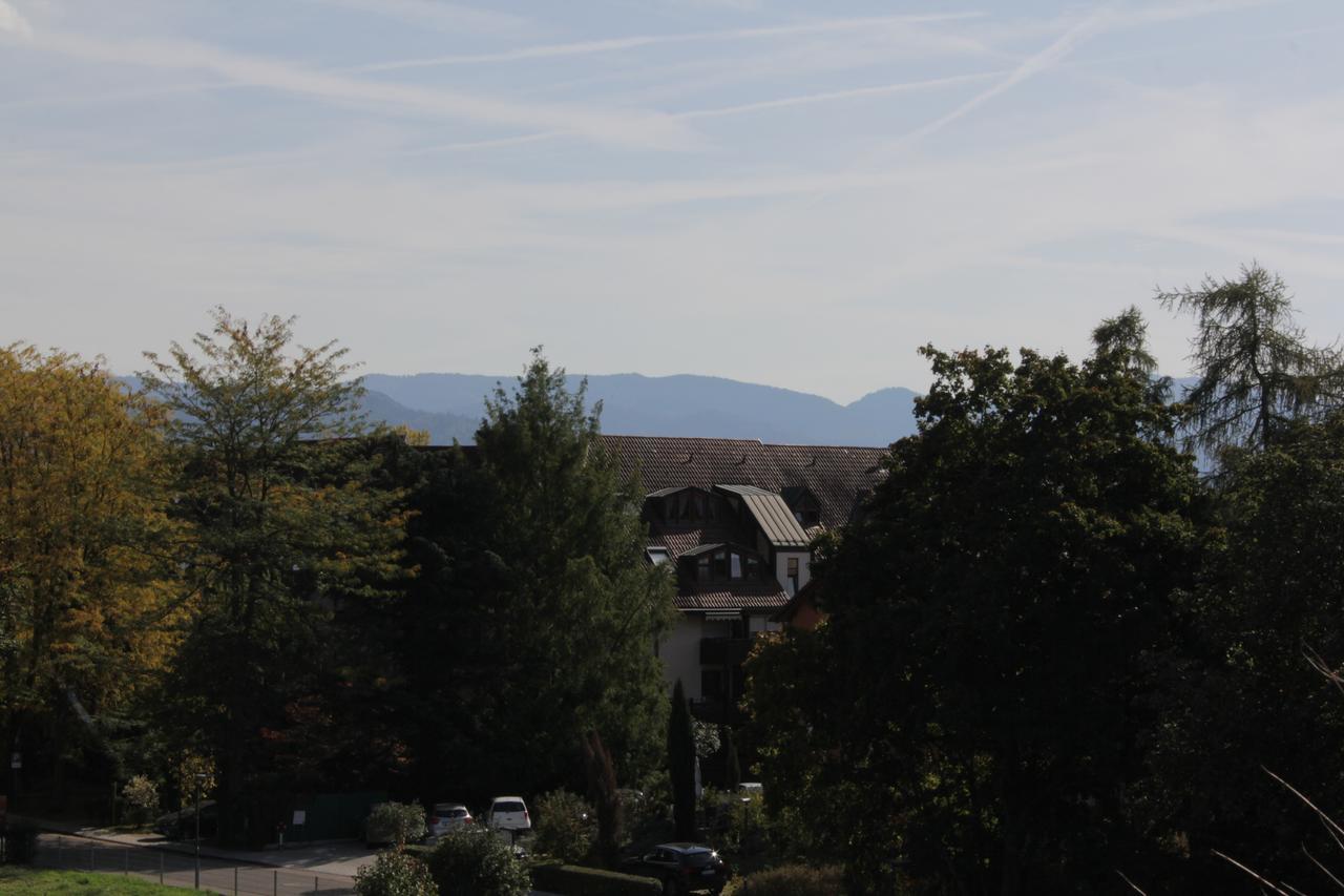 Mariaprimavera Apartment Am Kurpark Mit Schwarzwaldblick * * * * บาดโครซิงเงน ภายนอก รูปภาพ