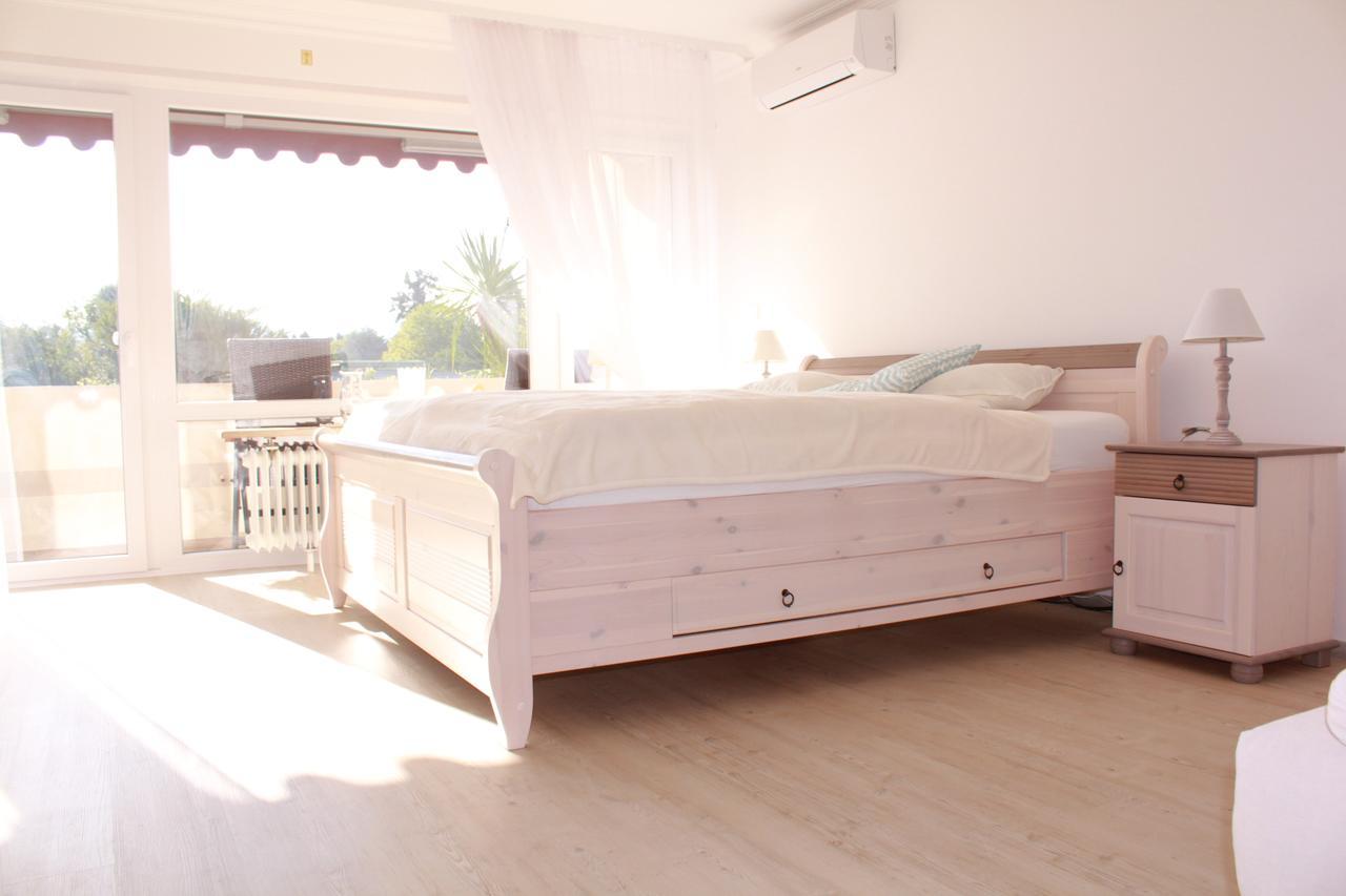 Mariaprimavera Apartment Am Kurpark Mit Schwarzwaldblick * * * * บาดโครซิงเงน ภายนอก รูปภาพ