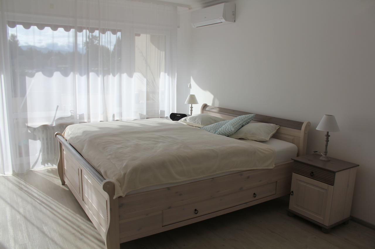 Mariaprimavera Apartment Am Kurpark Mit Schwarzwaldblick * * * * บาดโครซิงเงน ภายนอก รูปภาพ